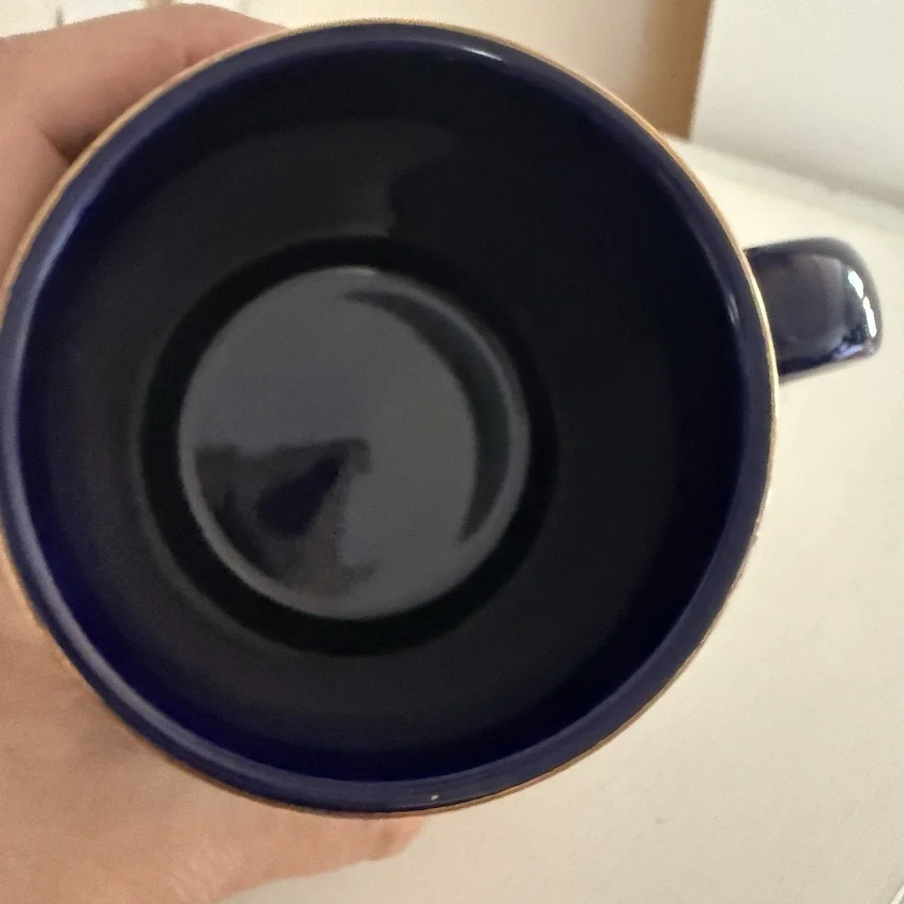 VTG Singapore Airlines Megatop 747 Black and Gold Coffee Tea Mug Cup with Logo